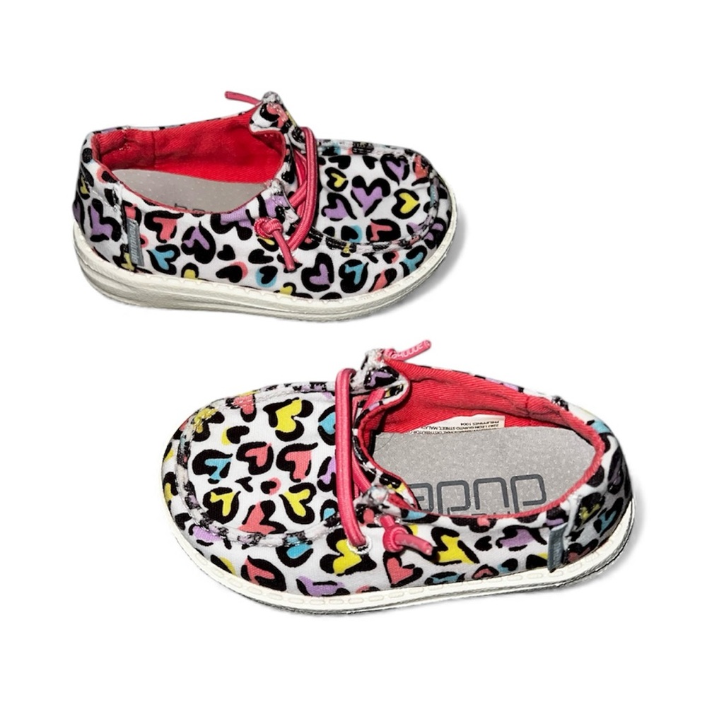 Hey Dude Kids Sandals with Colorful Heart Pattern - Picture 3 of 5